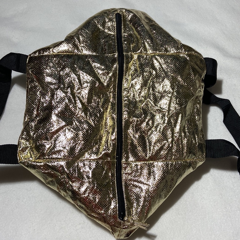 Victoria’s Secret Foldable Duffel/Tote Bag. Never Used. Gold and Black. - Picture 9 of 11